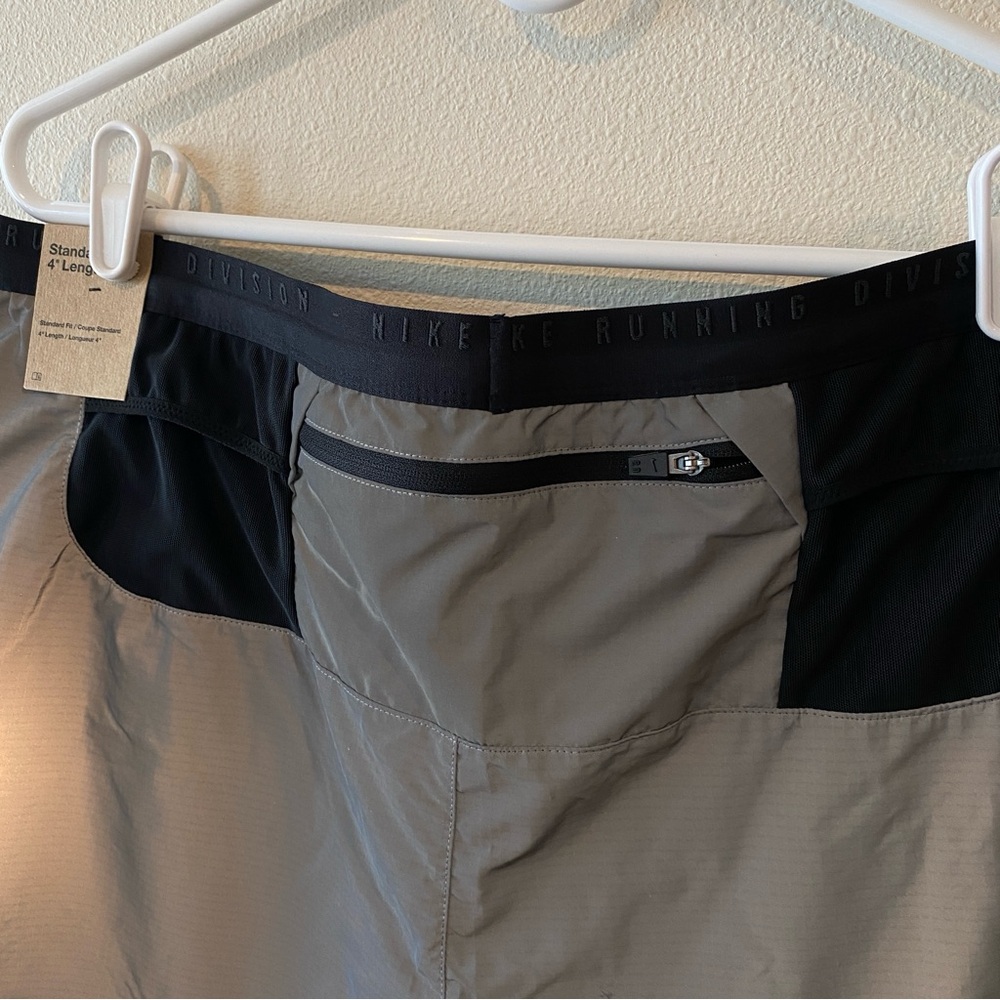 Nike Running Division Reflective Running Shorts FZ1123-035 $100 - Size XL - Picture 4 of 11